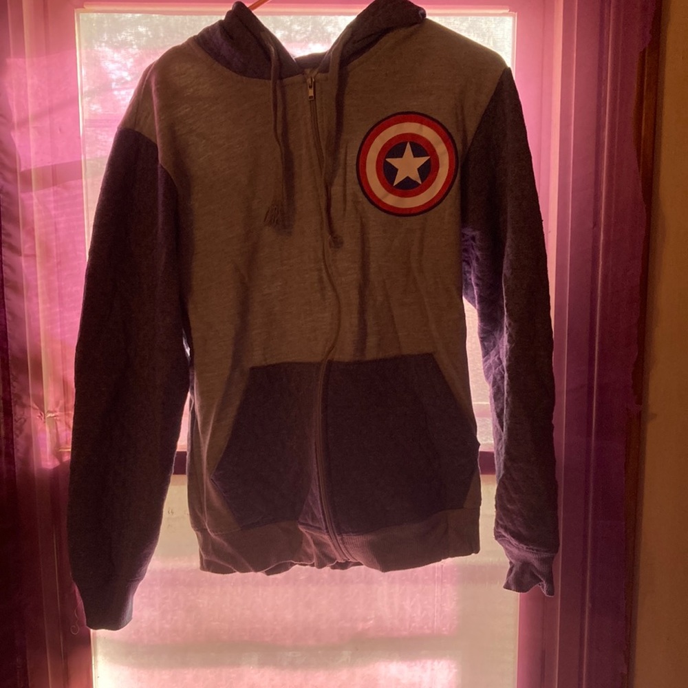 Women’s Captain America zip up jacket